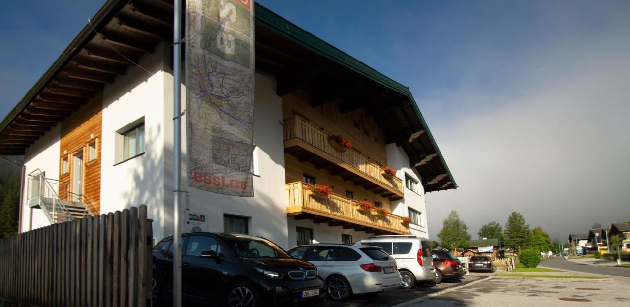 Essl In Filzmoos Hotel Ngoại thất bức ảnh