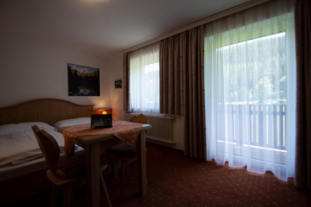 Essl In Filzmoos Hotel Ngoại thất bức ảnh