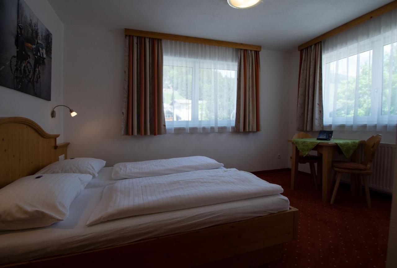 Essl In Filzmoos Hotel Ngoại thất bức ảnh