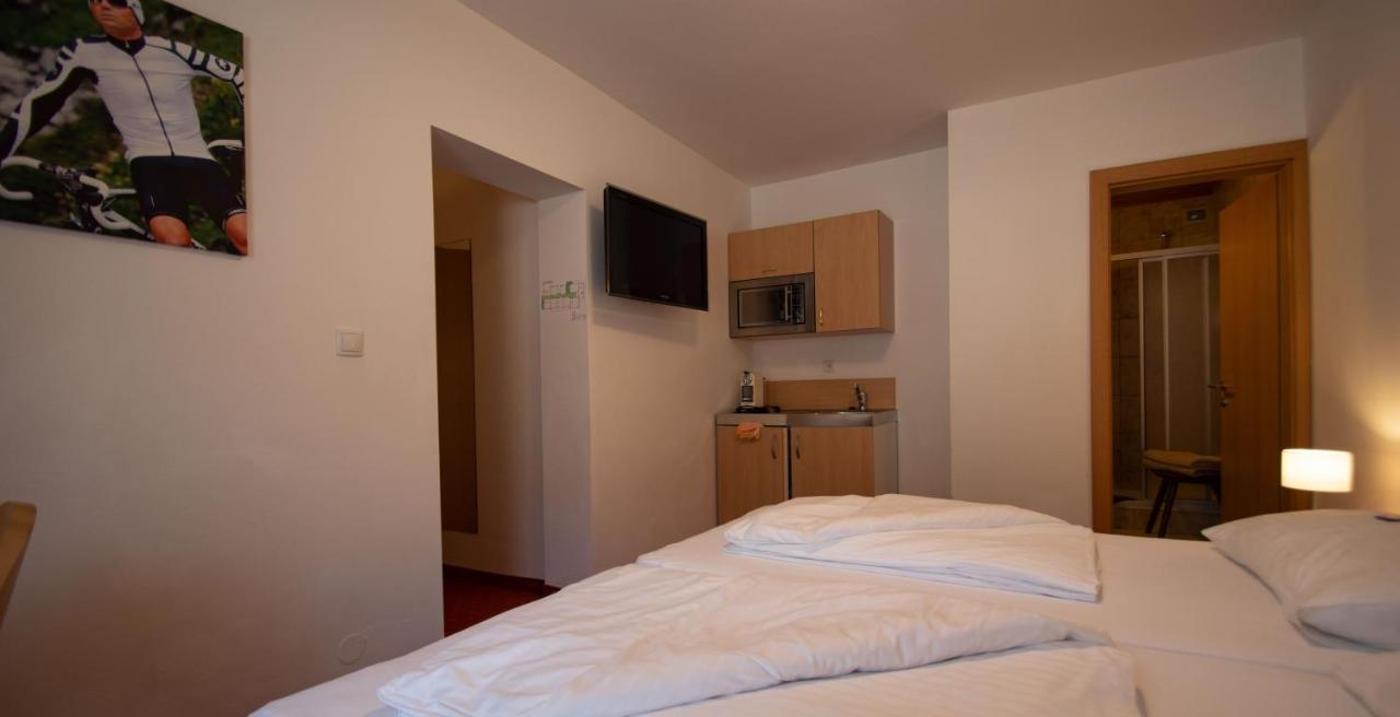 Essl In Filzmoos Hotel Ngoại thất bức ảnh
