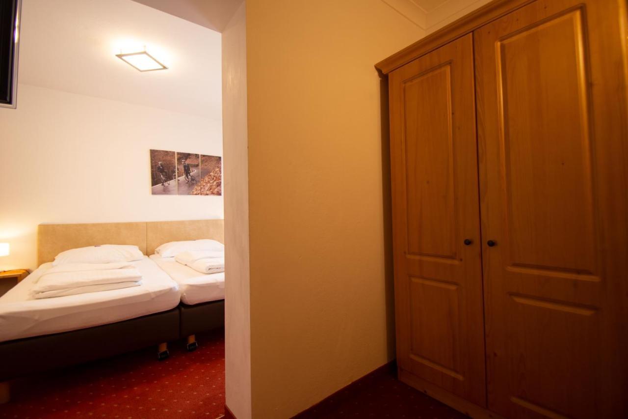 Essl In Filzmoos Hotel Ngoại thất bức ảnh