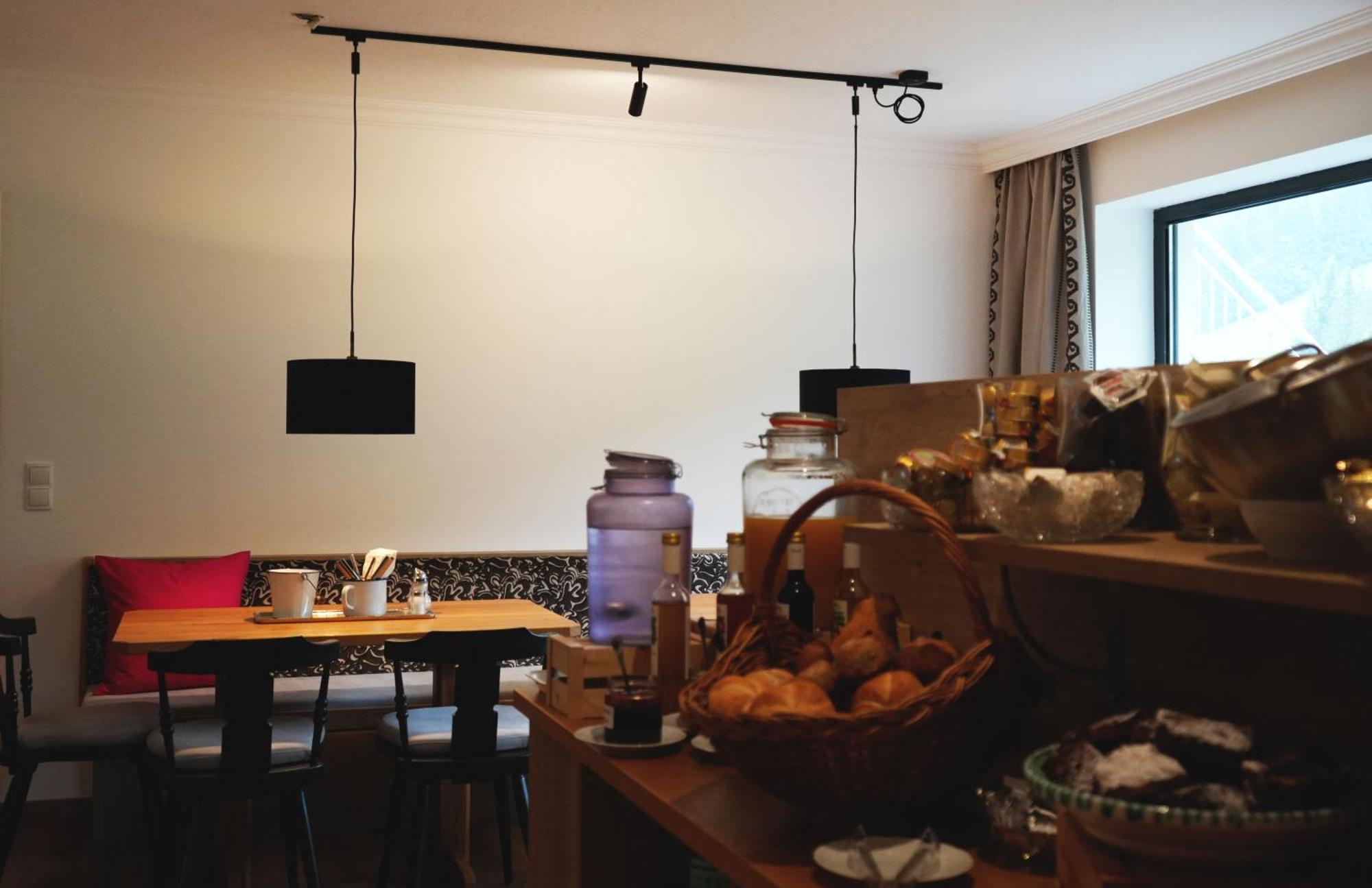 Essl In Filzmoos Hotel Ngoại thất bức ảnh